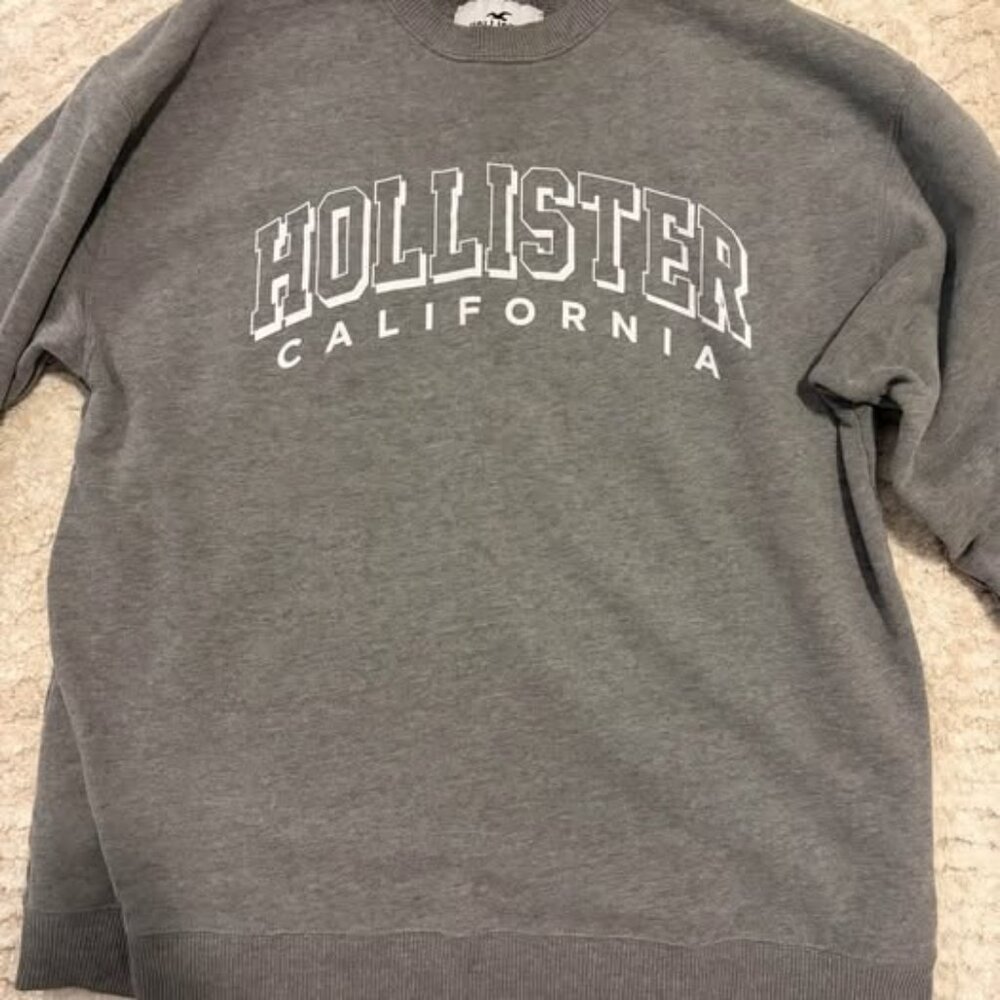 Hollister Logo Crew Neck